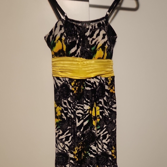 Dots Dresses & Skirts - Chic Zebra Print Floral Cocktail Dress with Yellow Accent Waist Strap, Tie Back
